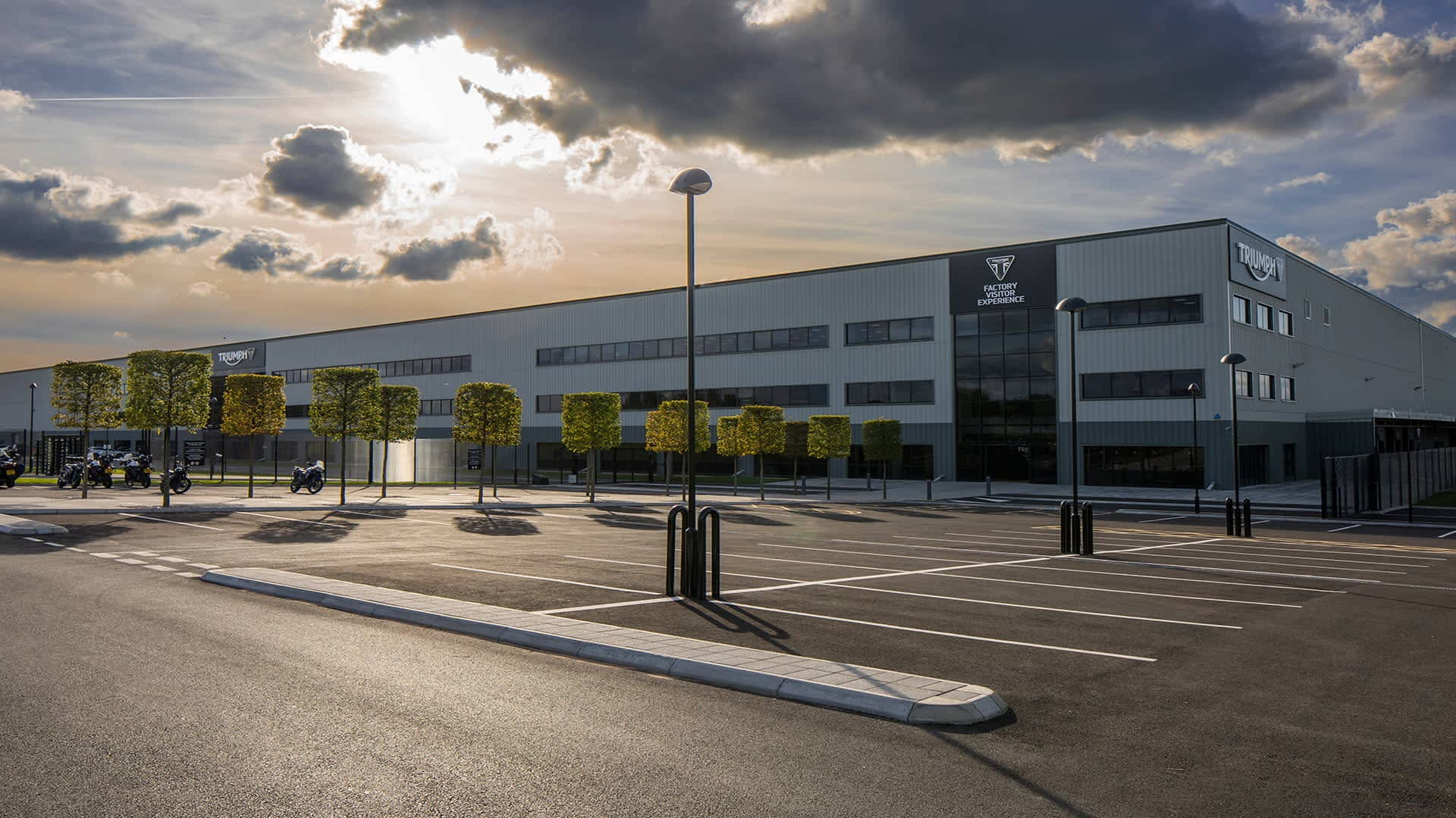 Triumph motorcycles manufacturing store